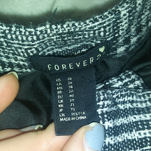 Forever 21 pattern pants - Picture 3 of 4